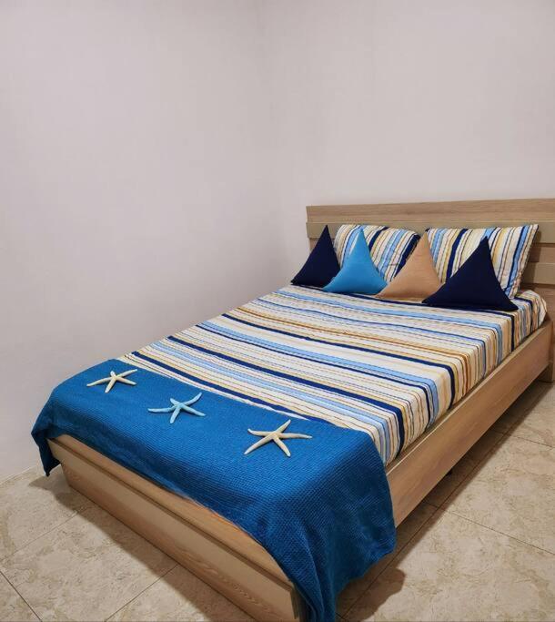 Kot Nu - Beach Themed Apartment - 3 Mins Walk From The Sea Flic-en-Flacq Exterior foto