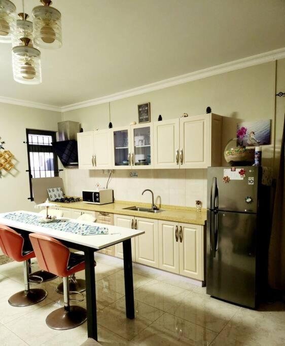Kot Nu - Beach Themed Apartment - 3 Mins Walk From The Sea Flic-en-Flacq Exterior foto