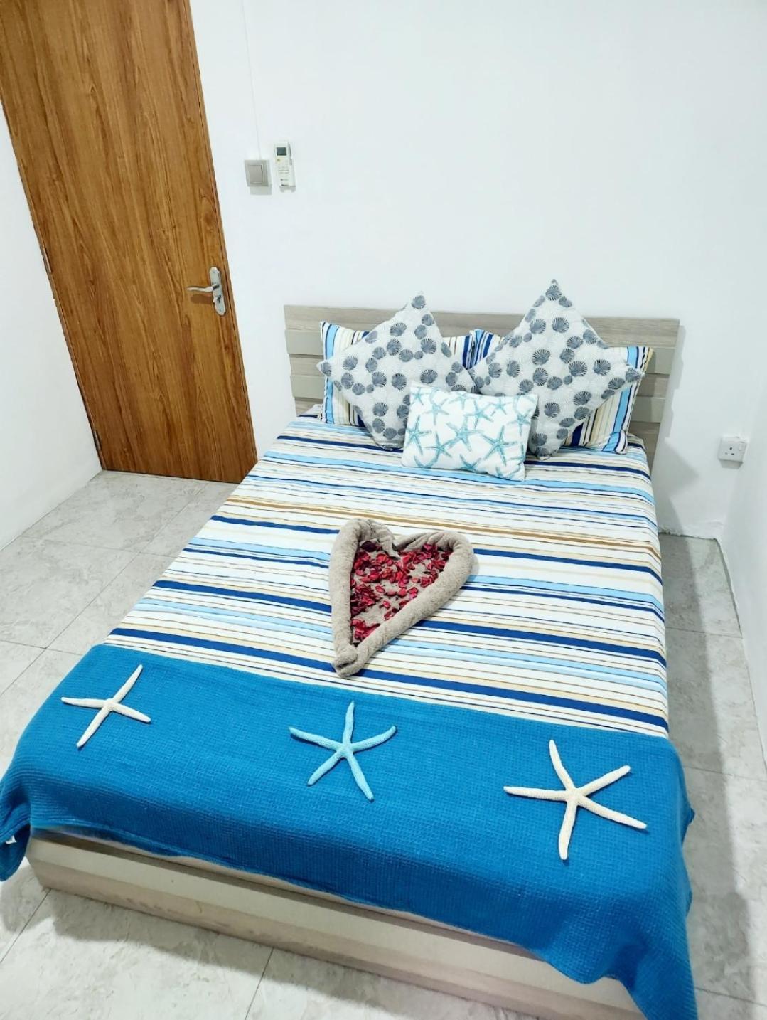 Kot Nu - Beach Themed Apartment - 3 Mins Walk From The Sea Flic-en-Flacq Exterior foto